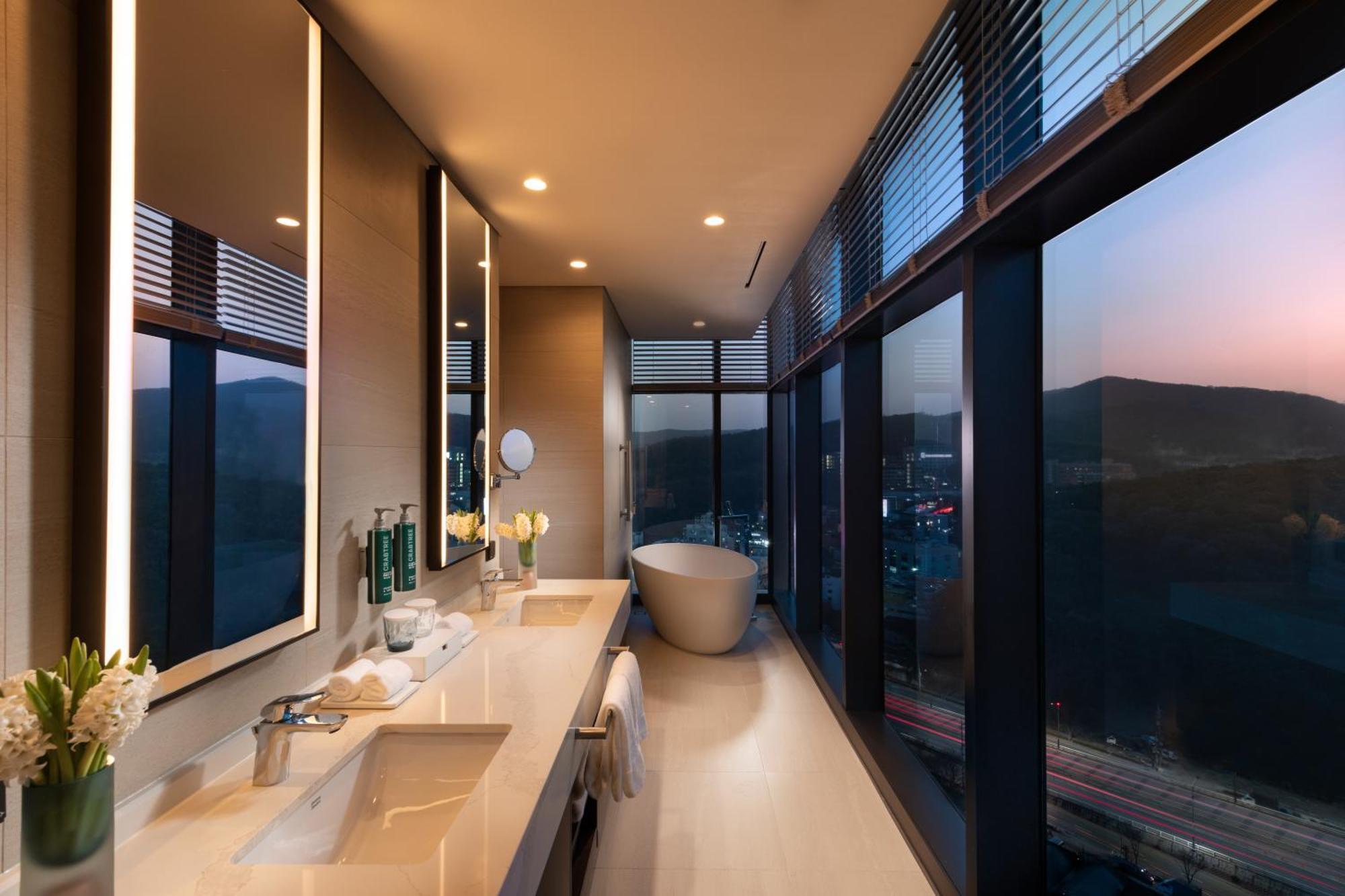 Doubletree By Hilton Seoul Pangyo Residences Seongnam Ngoại thất bức ảnh